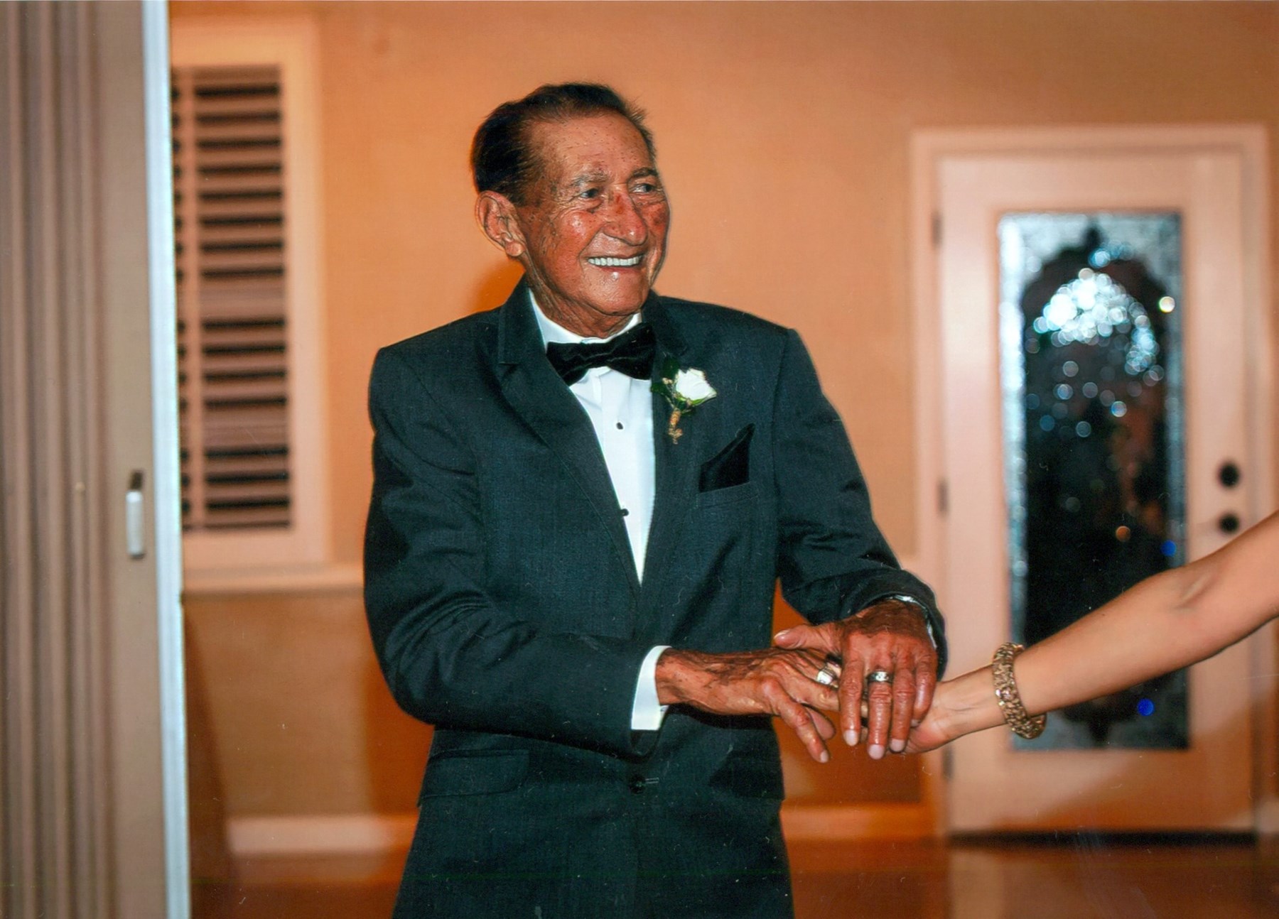 Obituary of Roberto Salvia Sr.