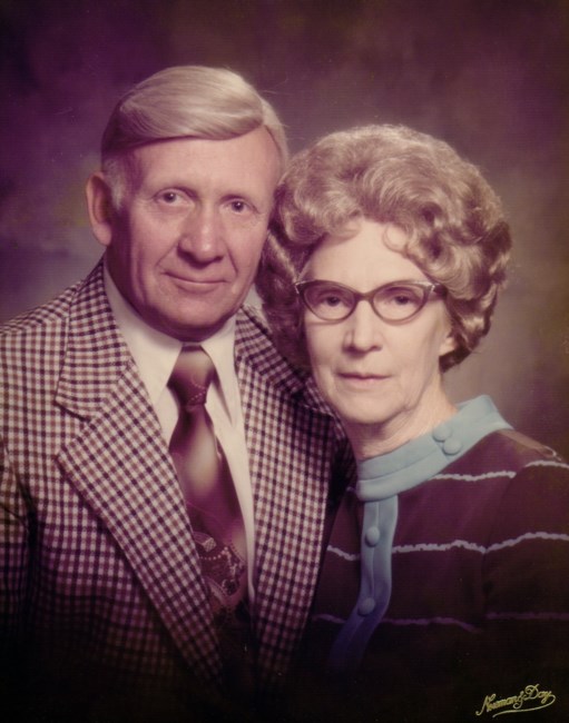 Obituary of Naomi Neff Symkoviak