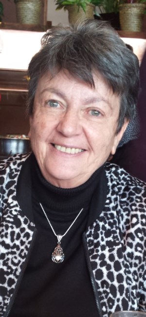 Obituary of Christa Anna Maria Castle