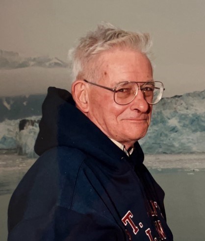 Obituary of Rodman W. Chrysler