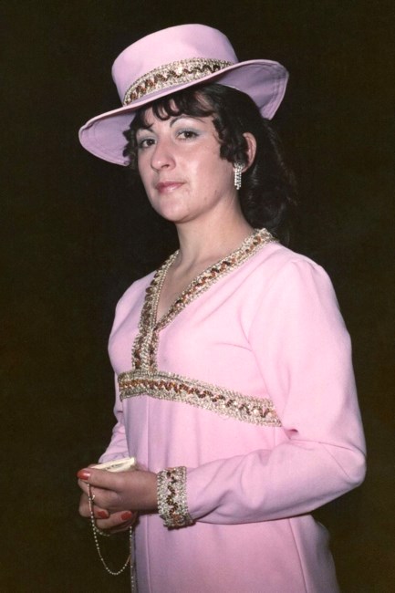 Obituary of Lolly Pesqueira