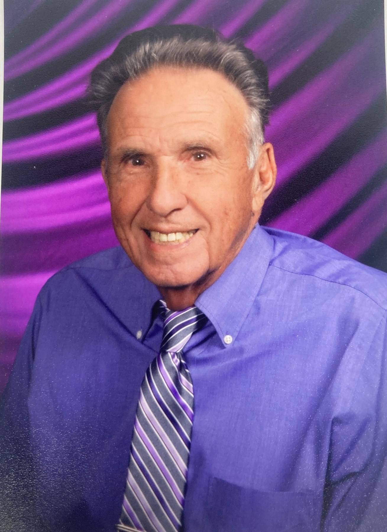 Obituario de Anthony J. Pecoraro