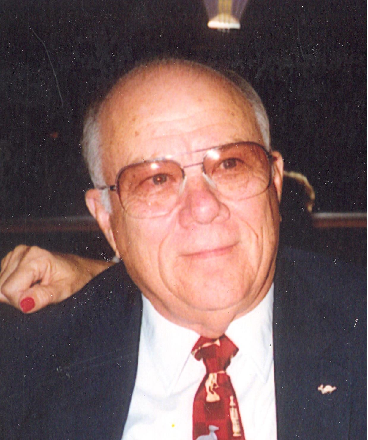 Obituary of Jose Antonio Posadas