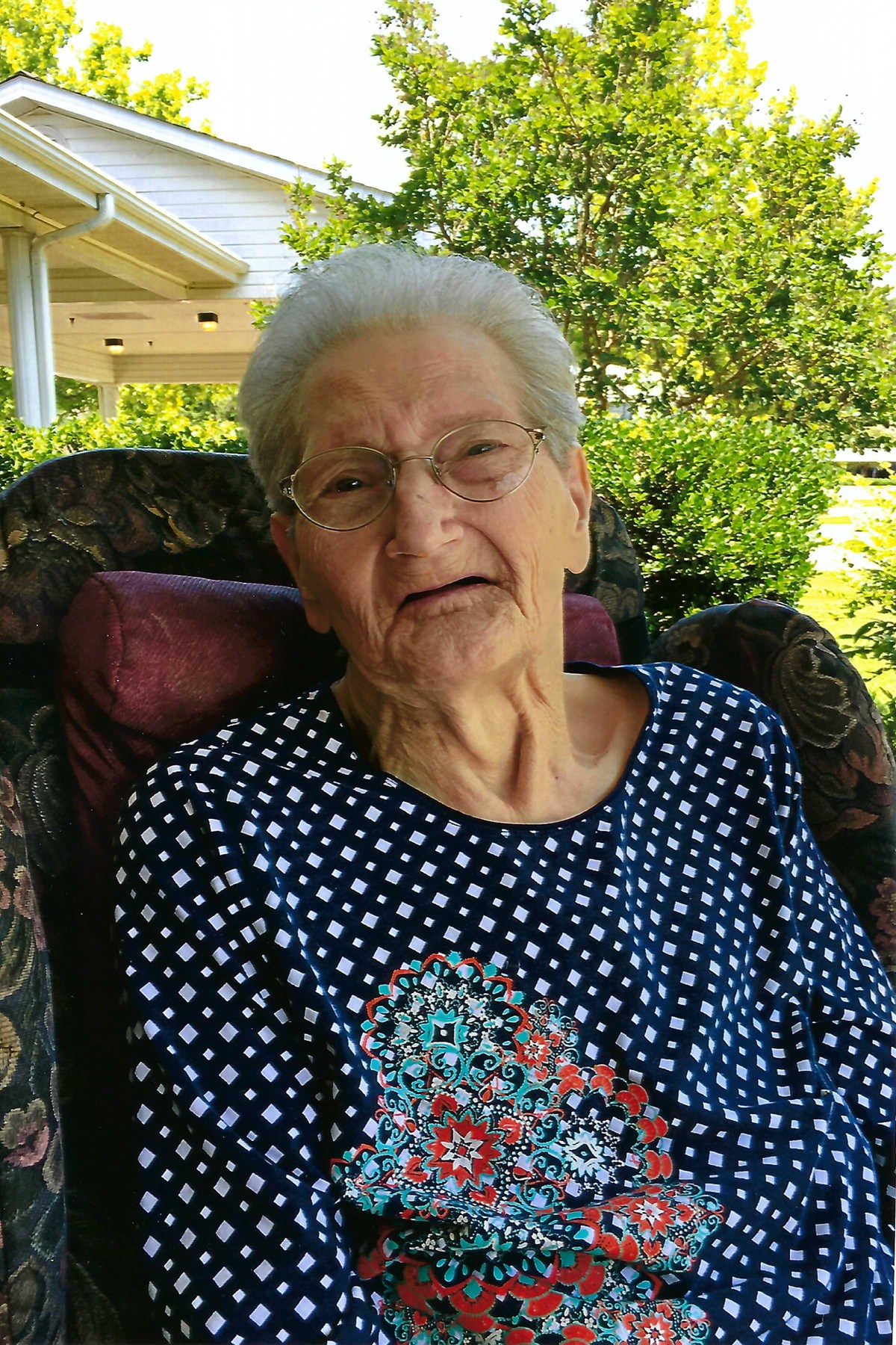Obituary of Gladys Irene Brinn Dixon