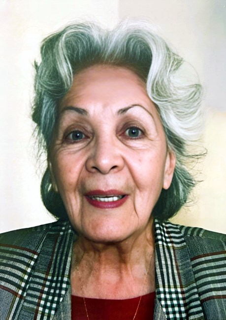 Obituary of Guadalupe G Siqueiros