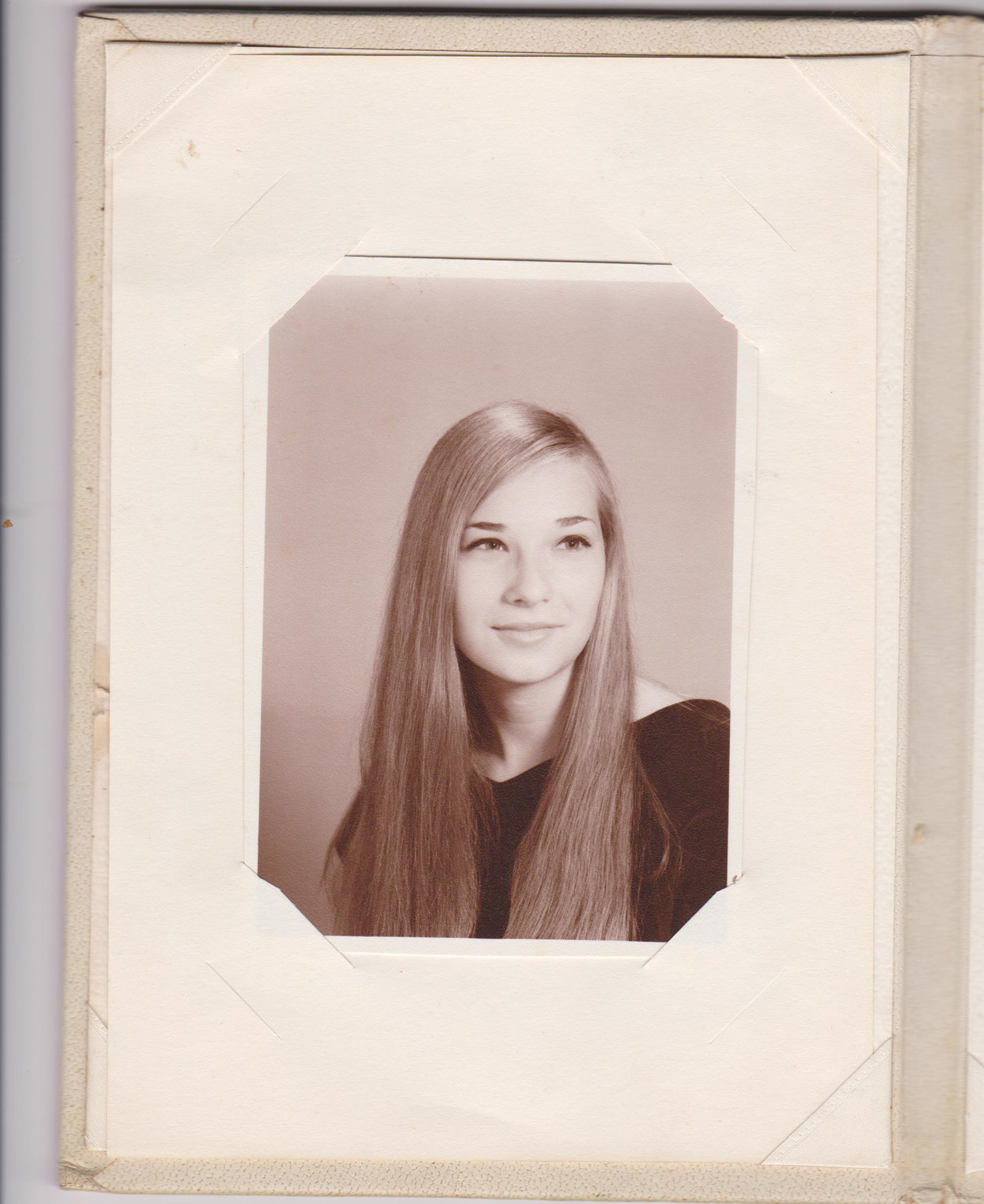 Obituary of Carolynn Marie Cummings