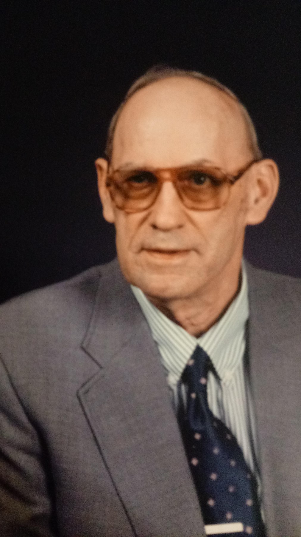 Obituary of Earl McKinley Landrith