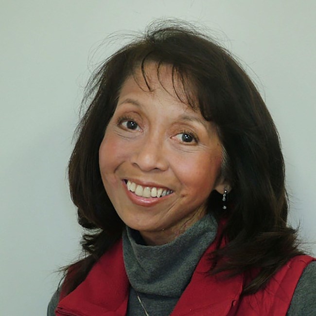 Obituary of Romela (Neng) Recio Solomon