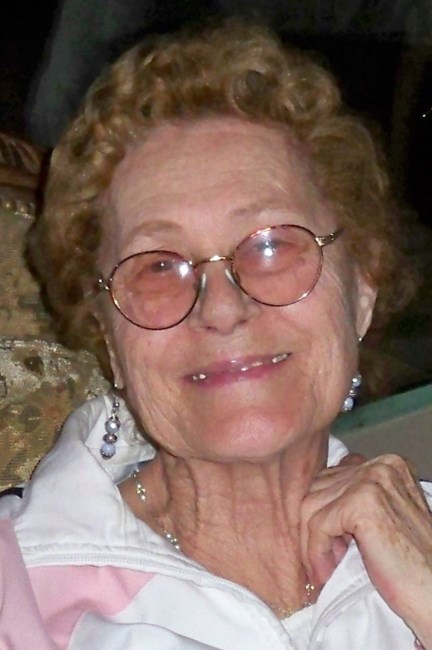 Obituario de Lorraine E. Perry