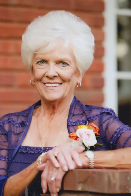 Obituary of Elaine Sanders Lee