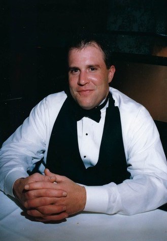 Obituary of Robert Christopher Thomas