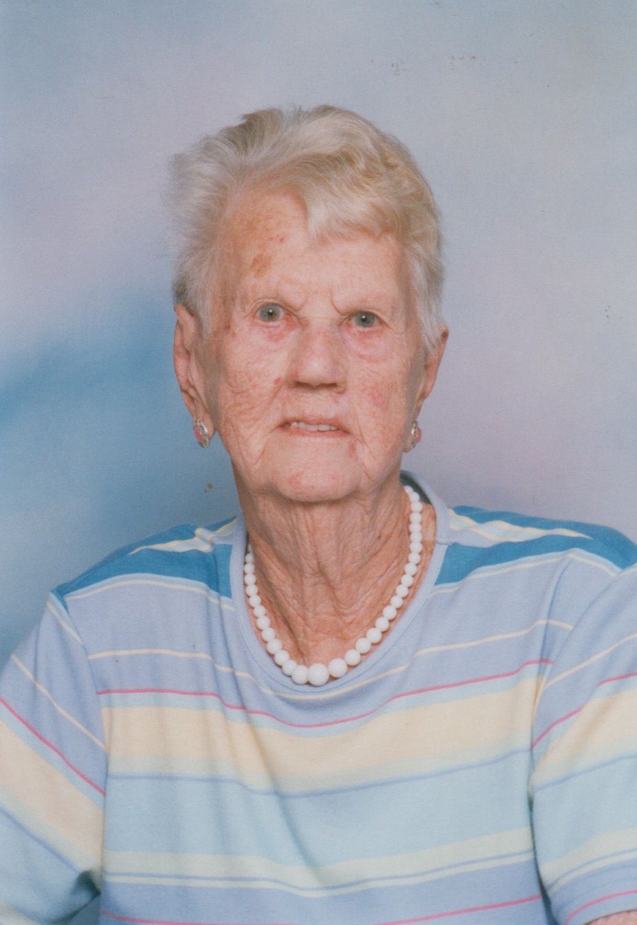 Obituary of Helen V Major Reichard
