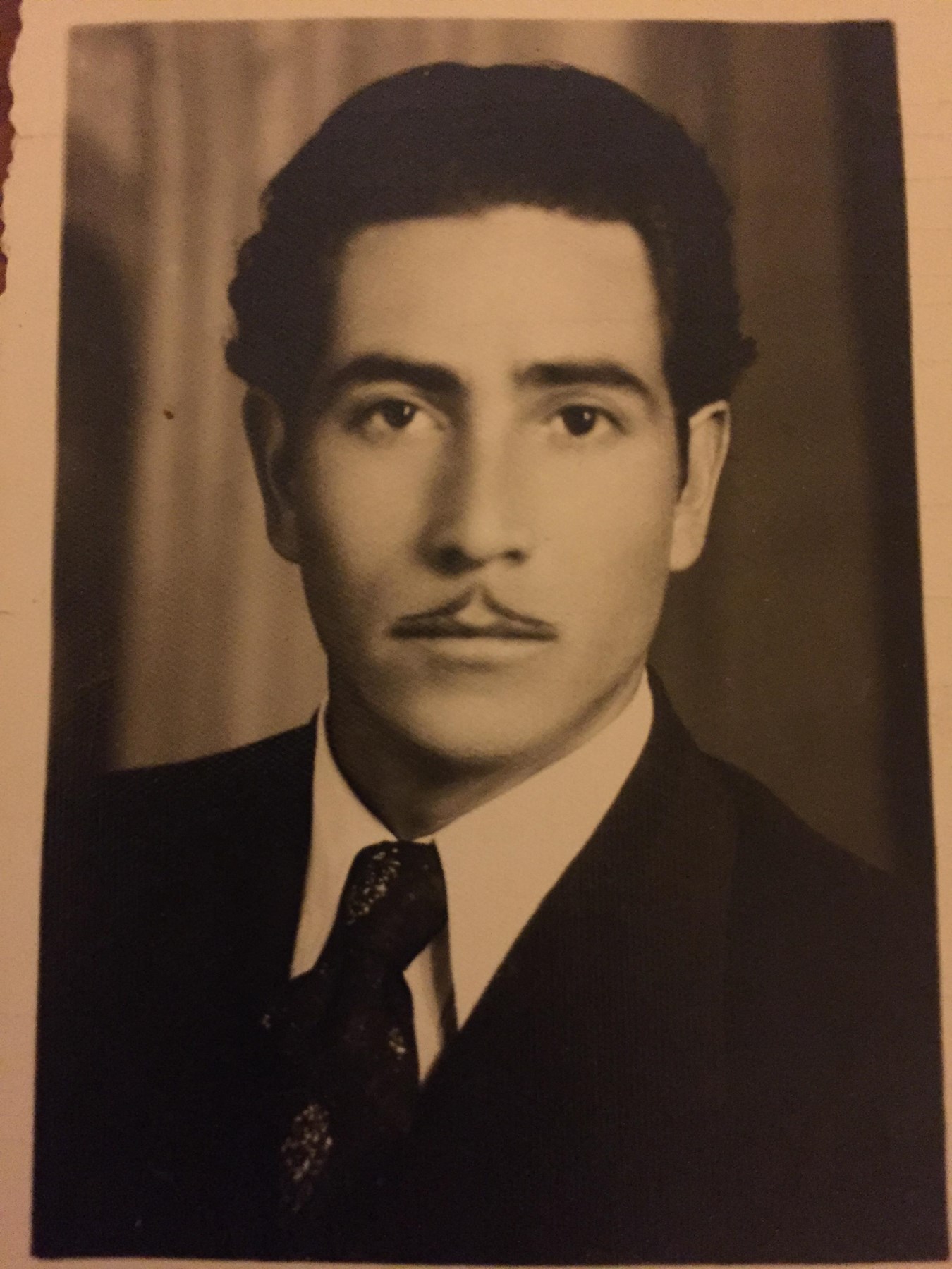 Obituary of Manuel Calderon