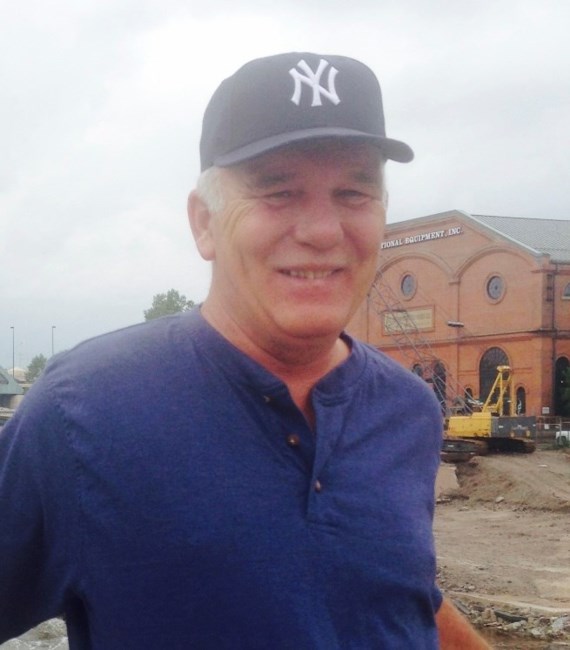 Obituary of Robert William Davis