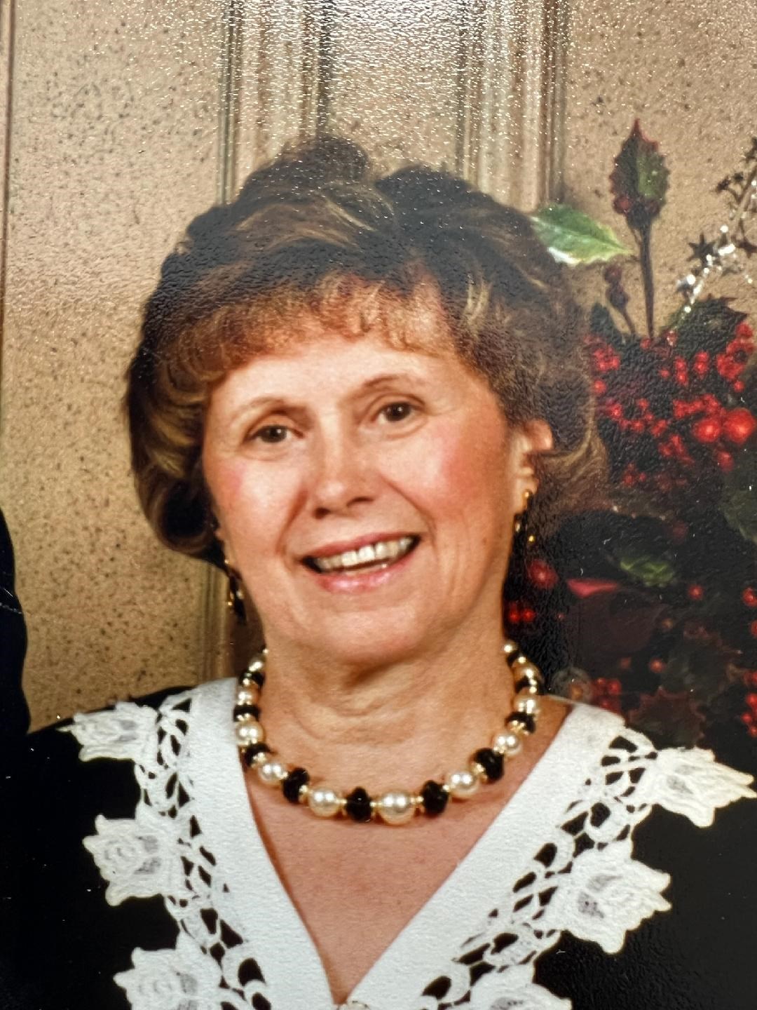 Obituary of Jean Lisle McComb