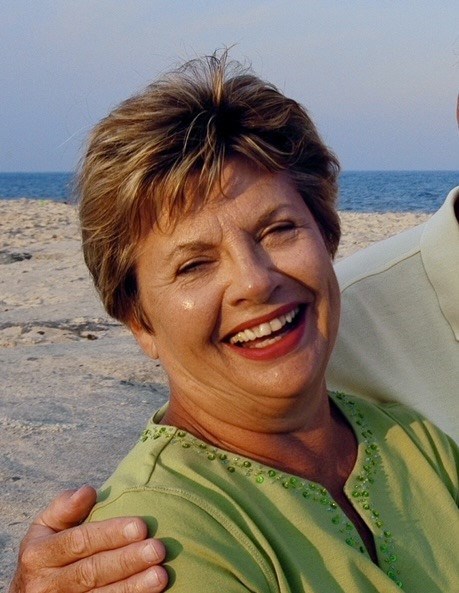 Obituary of Mrs. Evelyn M Hershfeld