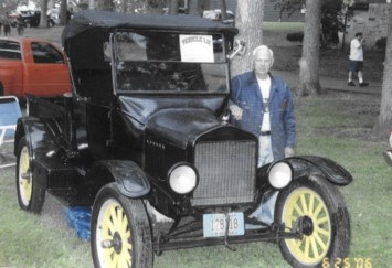 Obituary of Vernal R. "Bud" Hoffman