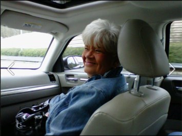 Obituario de Gloria June Peal