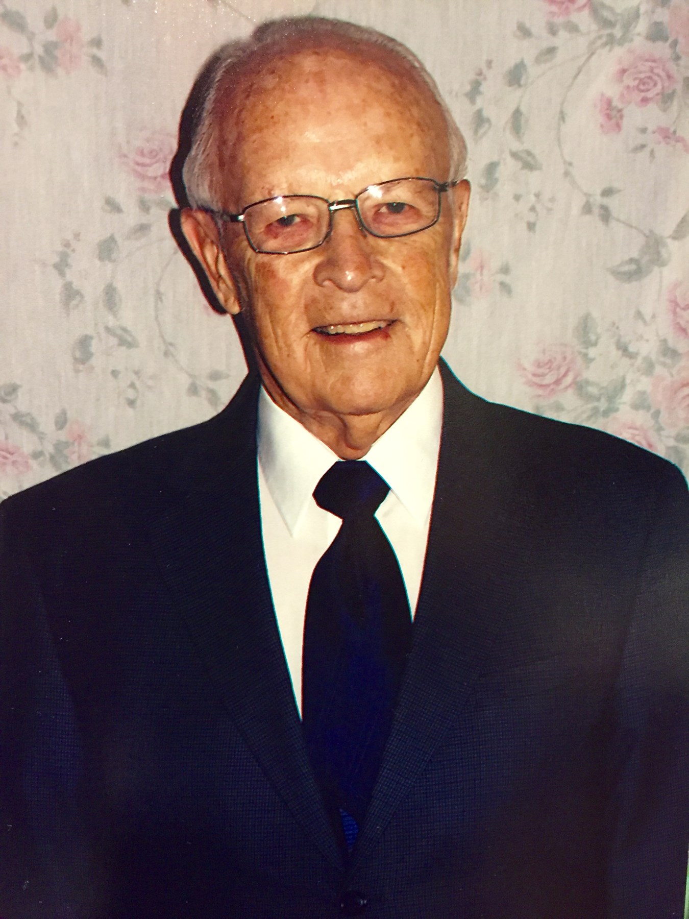 Obituary of Loren Pierce