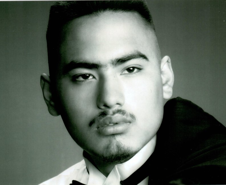 Obituary of David Chagoya Flores