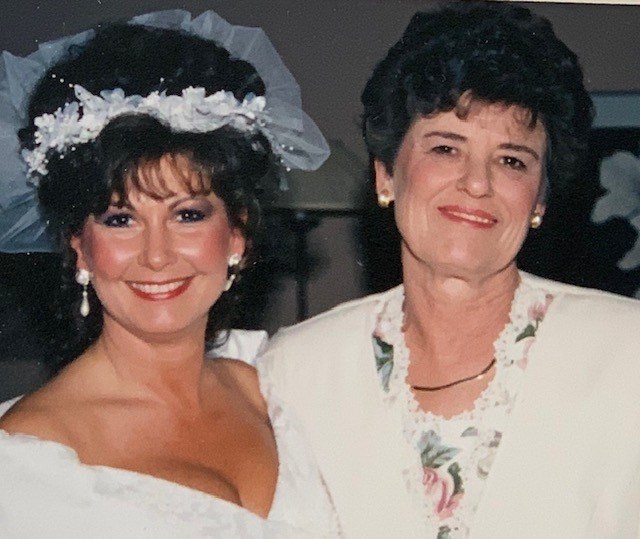 Obituary of Mary Louise Hiller